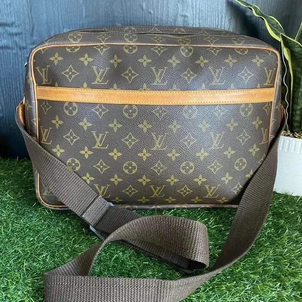 Authentic Louis Vuitton Reporter GM